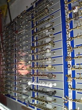 картинка Вітрина на Литі Карнизи (18 елементи) от магазина Карнизы